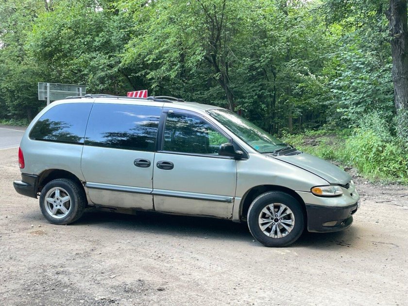 Крайслер вояджер 3