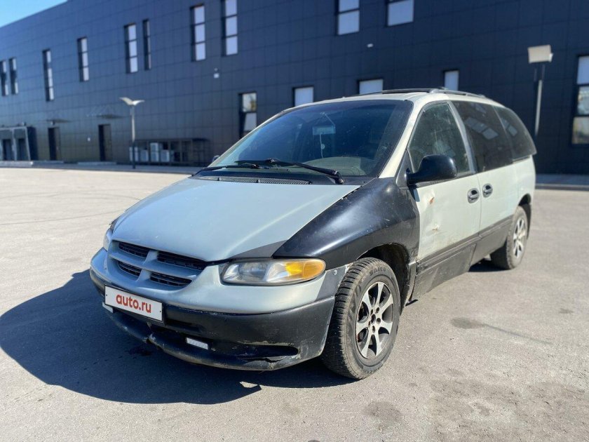 Крайслер вояджер 1999