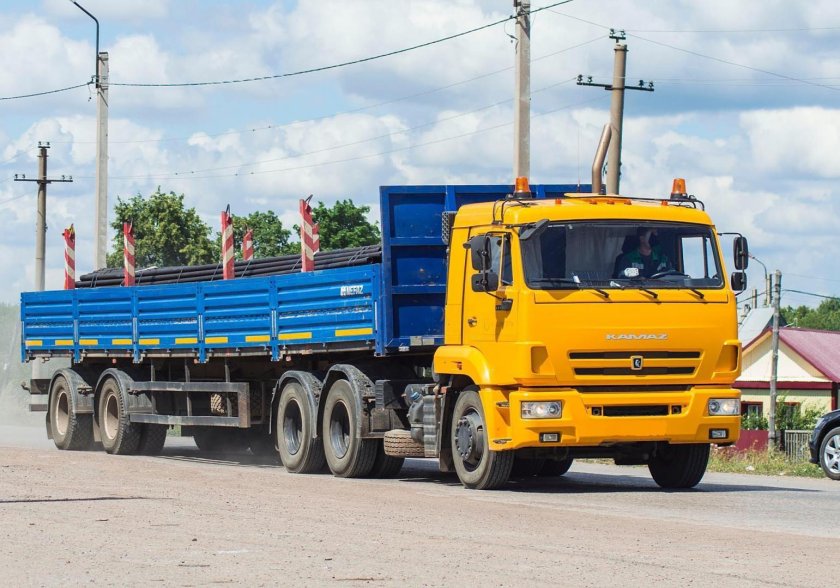 Длинномер КАМАЗ - 13.7 метров