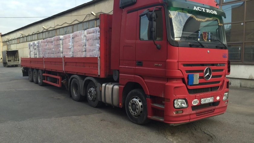 Бортовая фура