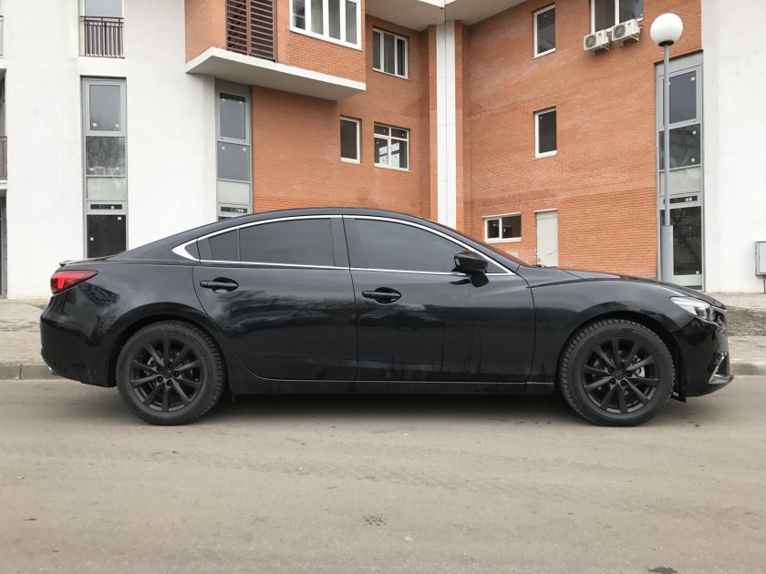 Mazda 6 черные диски