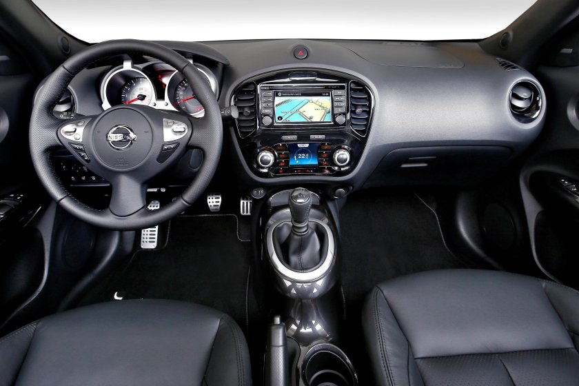 Nissan Juke 2012 салон