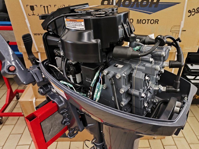 Лодочный мотор yamaha