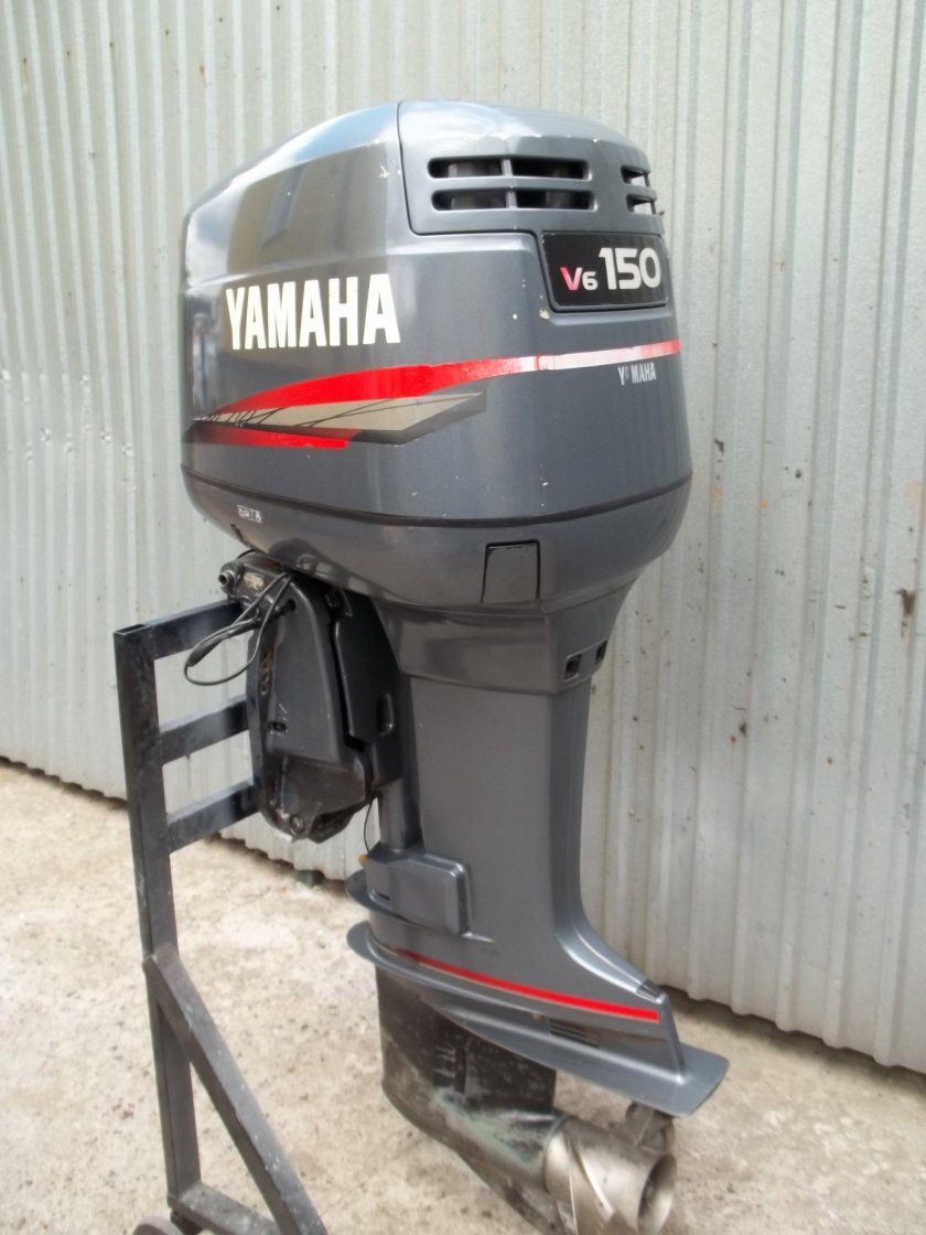Лодочный мотор Yamaha 60 двухтактный