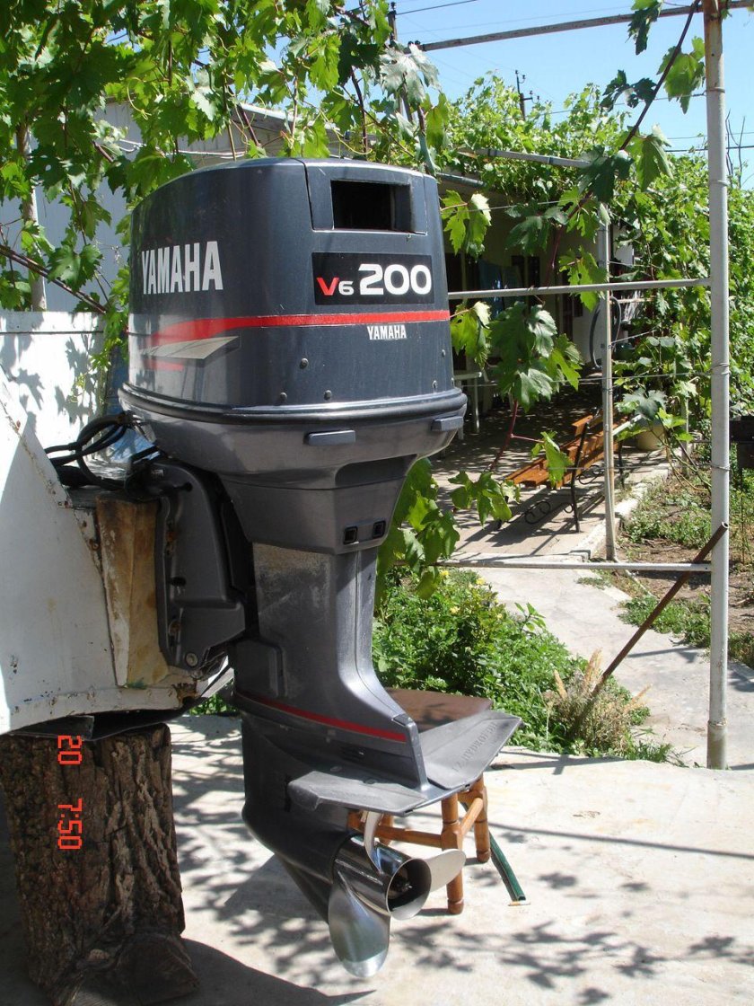 Мотор Yamaha 200