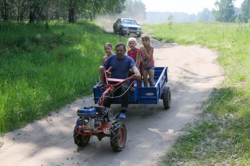 Мотоблок с телегой