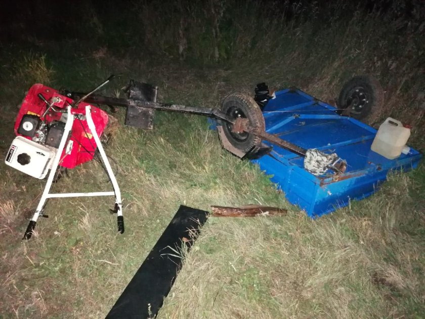 Мотоблок на трассе