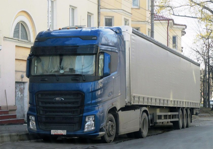 Ford f-Max 500 с полуприцепом