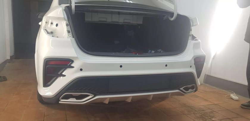 Задний бампер Киа Рио 2021