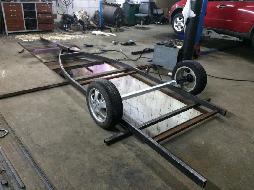 Лодочный прицеп для ПВХ