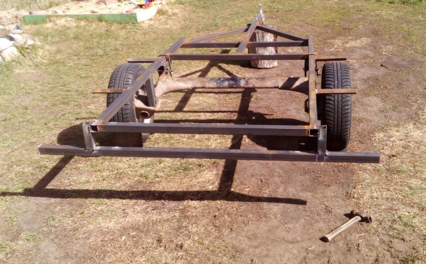 Прицеп для лодки из балки ВАЗ 2109
