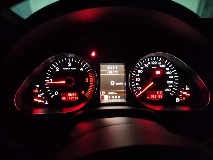 Приборка Ауди q7