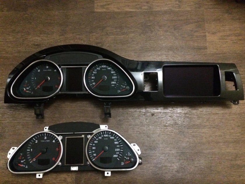 Audi q7 4l панель приборов