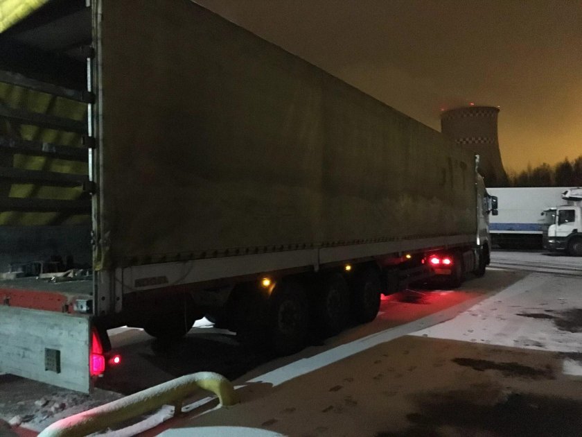 Разгрузка фуры