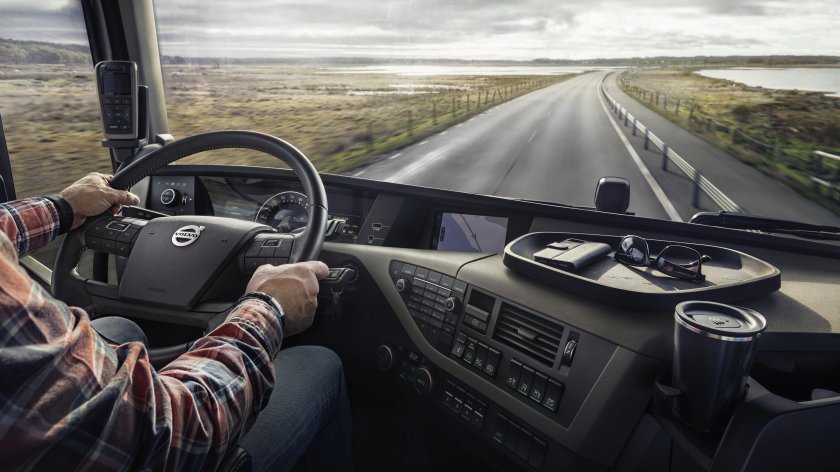 Вид из кабины грузовика