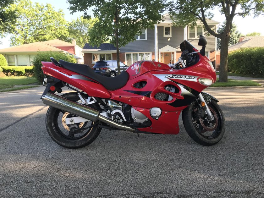 Suzuki gsx 600 f katana