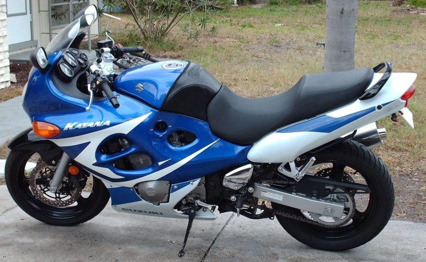 Suzuki gsx600f katana