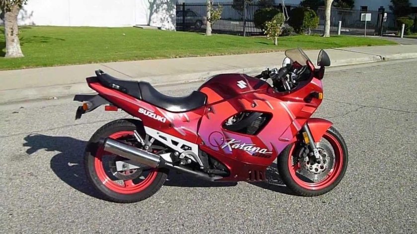 Suzuki GSX 600 Katana