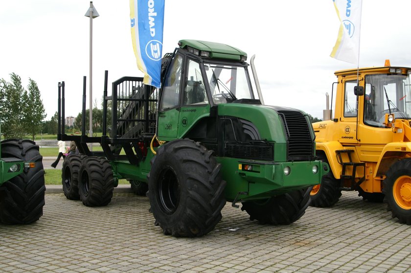 Трактор Амкодор 5300