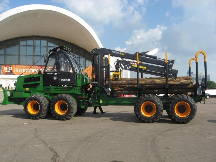 Амкодор 2682-01