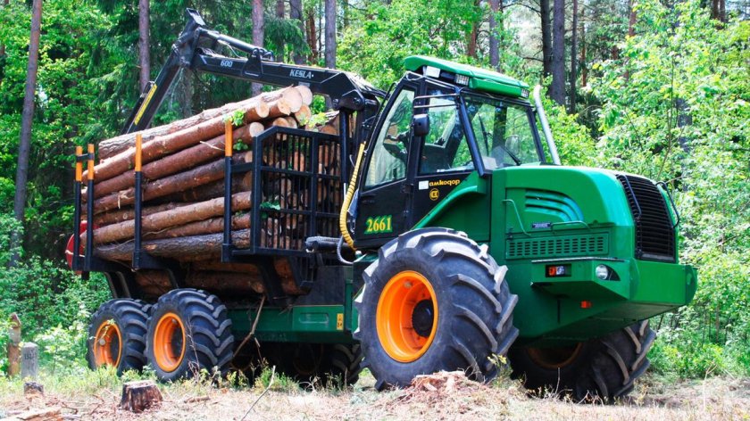 Харвестер амкодор 2551