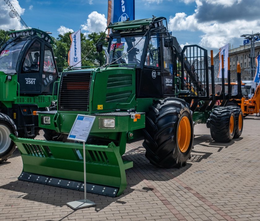 Амкодор 2662-01