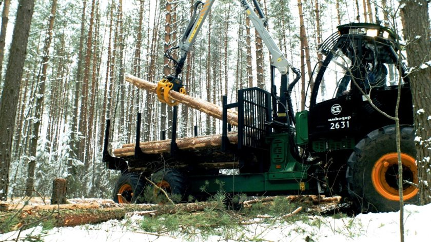 Форвардер Амкодор 2631