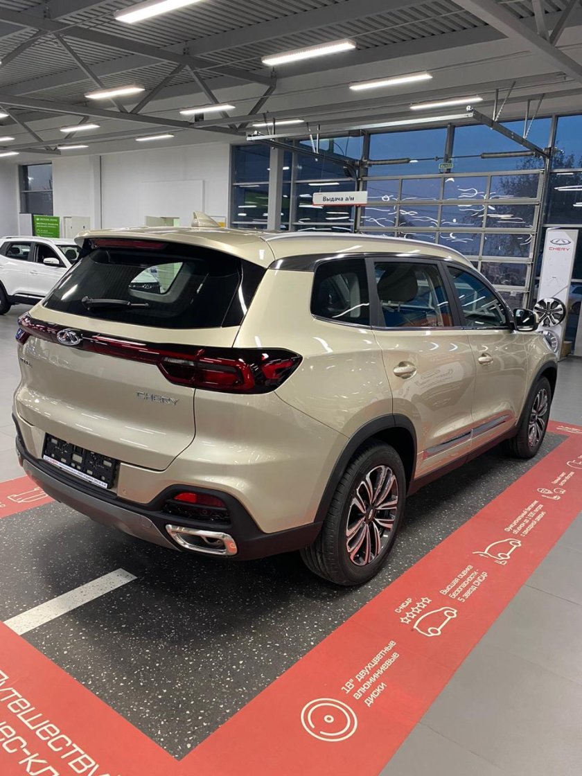 Кроссовер чери Тигго 8 золотой