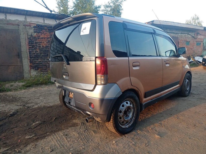 Митсубиси ек