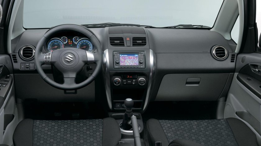 Suzuki sx4 салон