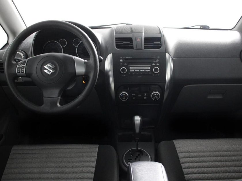 Сузуки sx4 2008 салон