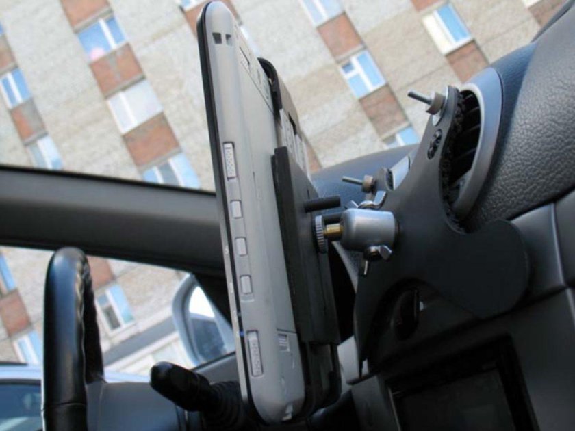 Держатель планшета RAV 4 2017