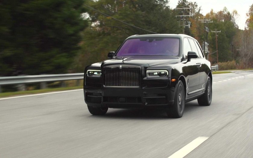 Rolls Royce Cullinan Black badge 2021