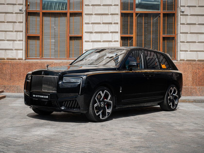 Rolls royce cullinan series ii