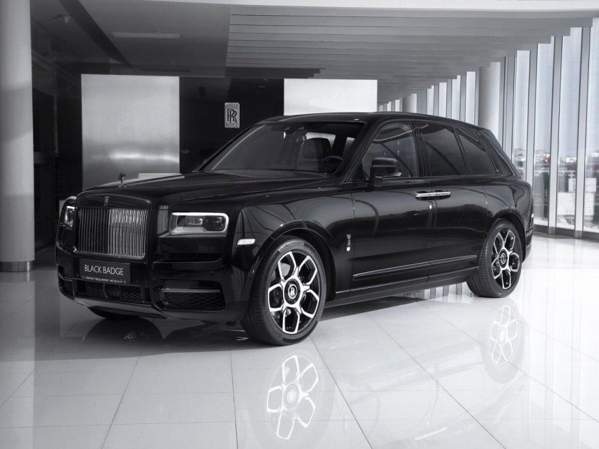 Rolls Royce Cullinan Black badge