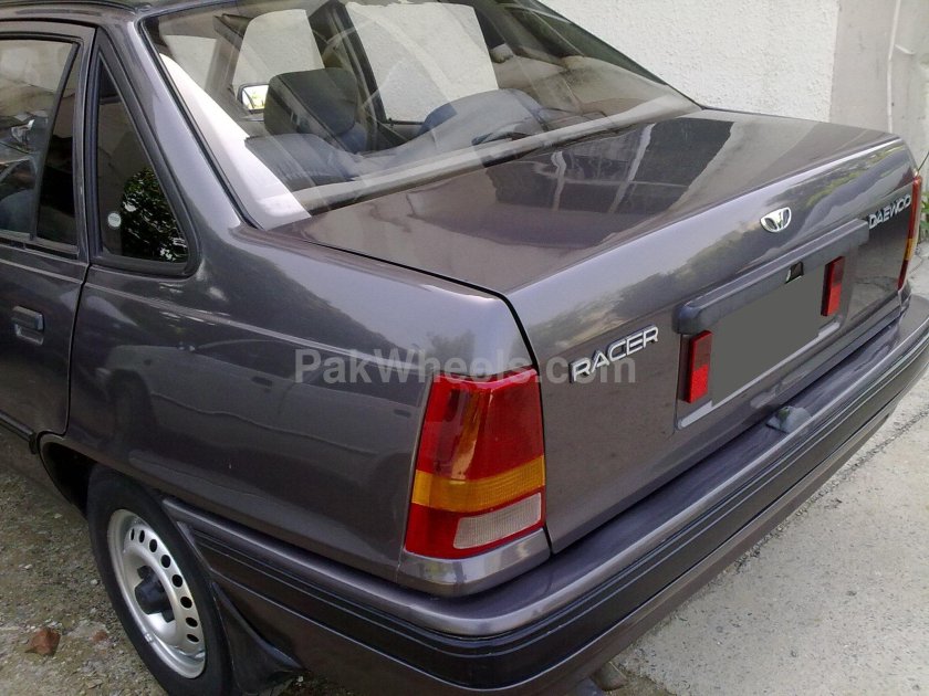 Daewoo Racer sedan