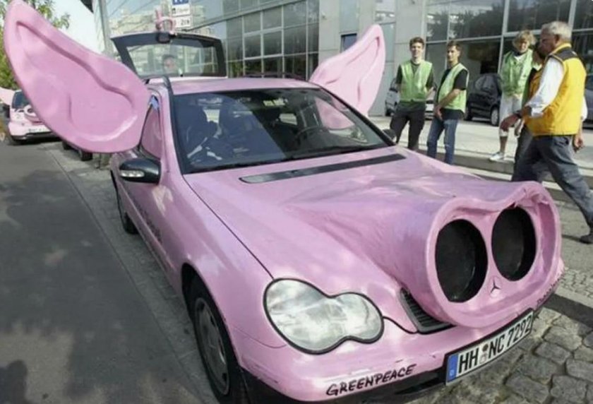 Розовая машина