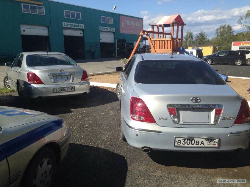 Авто с одинаковыми номерами