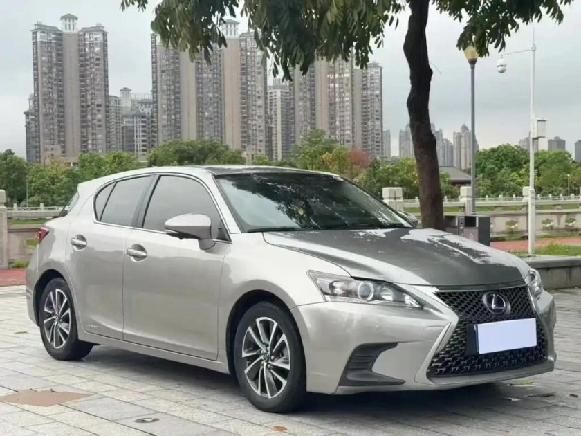 Lexus ct hybrid