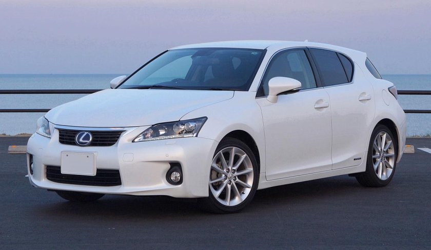 Lexus ct200h 2011