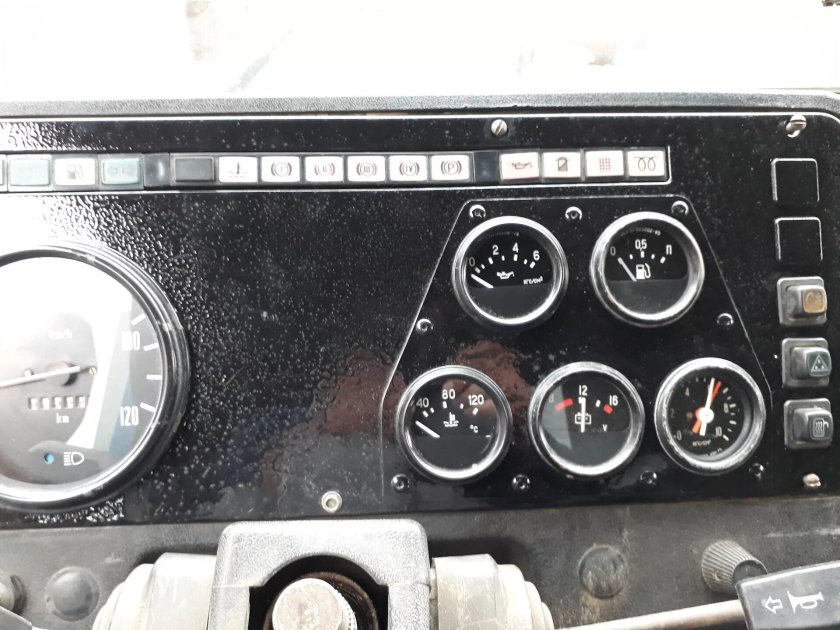 Панель ЗИЛ 4331