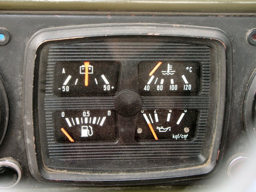ЗИЛ 131 приборная