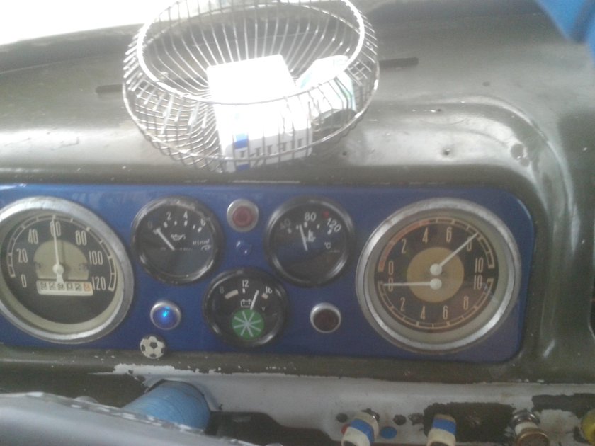 ЗИЛ 131 приборная