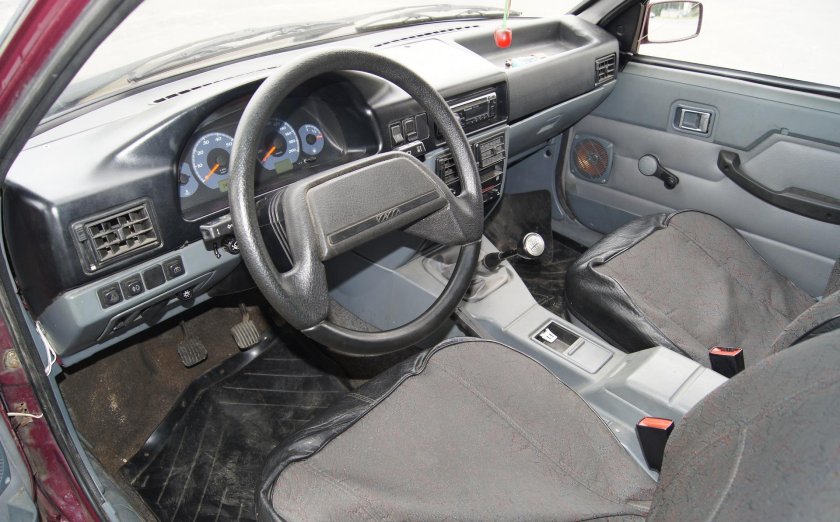 Салон иж 2126