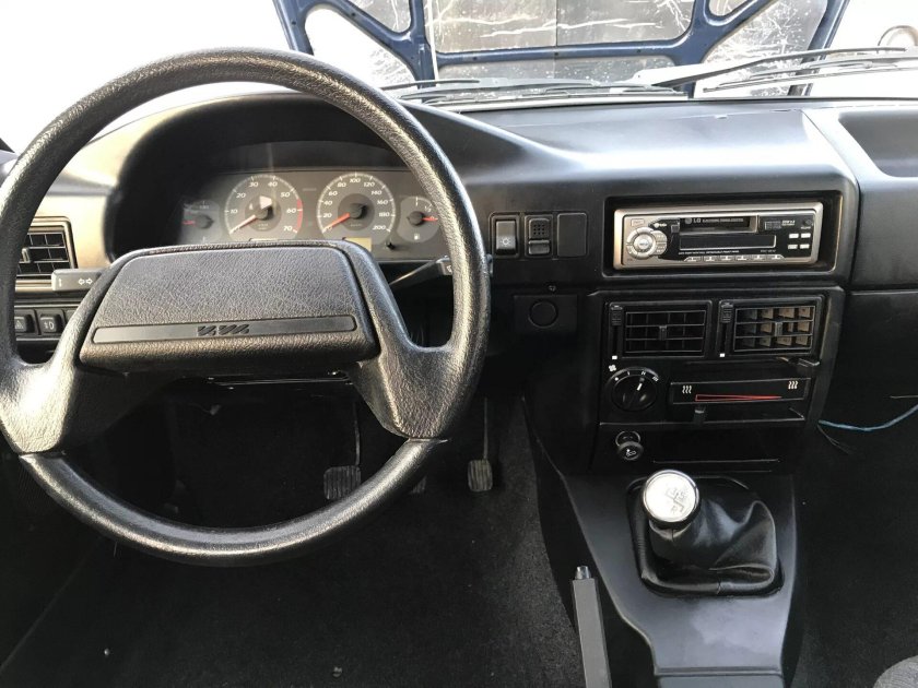 Панель ИЖ Ода 2126