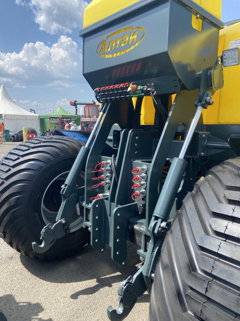 Ликвилайзер для внесения жидких удобрений