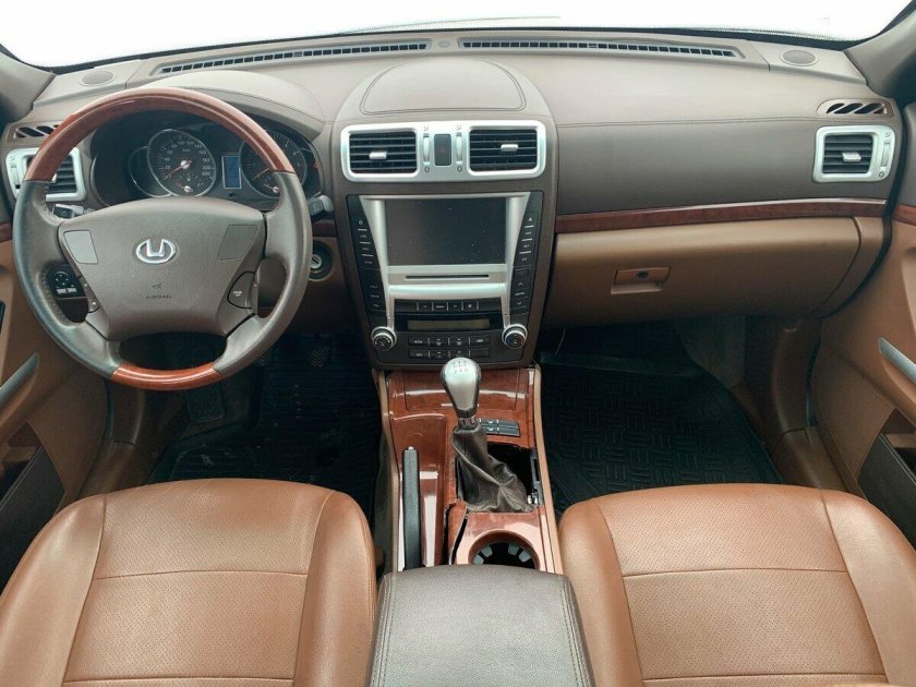 Hawtai boliger 1.8 at, 2015,