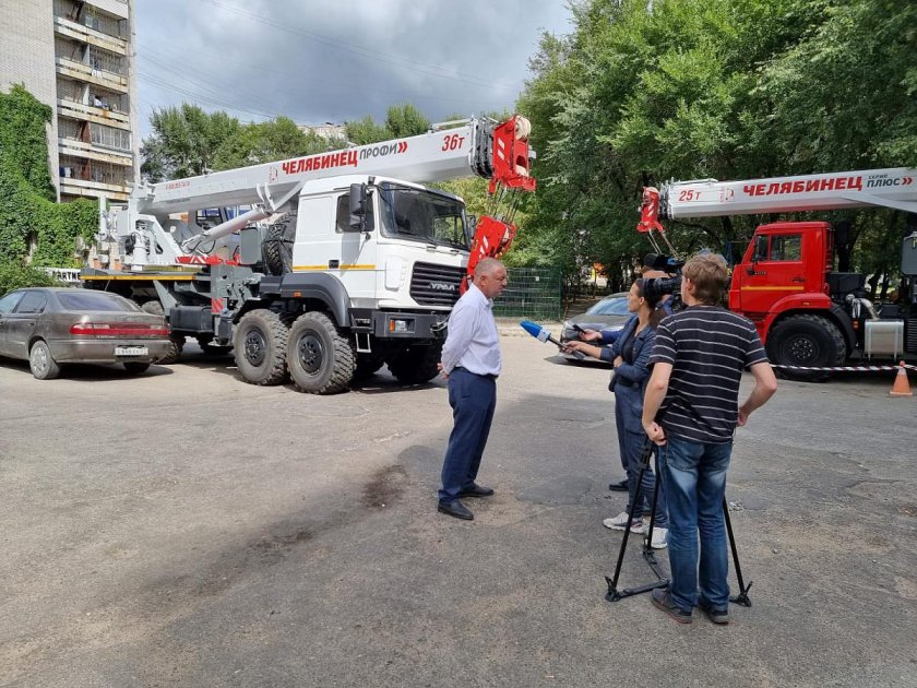 ЧМЗ кран Челябинец