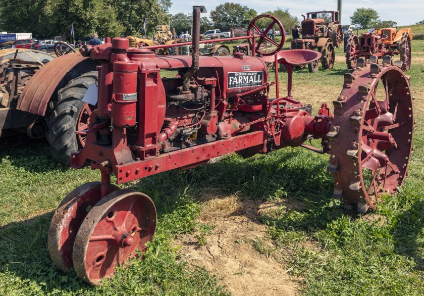 ДСШ-14 трактор