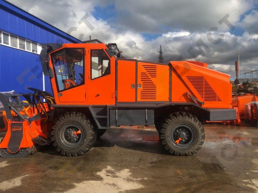 Самоходное шасси ДСШ-14